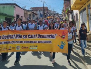 Camacã: Mobilização de combate ao abuso e exploração sexual de crianças e adolescentes alcançou sede e distritos WhatsApp Image 2022 05 16 at 10.16.12 11 300x228 - Camacã: Mobilização de combate ao abuso e exploração sexual de crianças e adolescentes alcançou sede e distritos - o tempo jornalismo