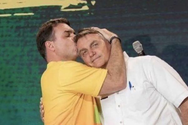 flavio-bolsonaro-confirma-que-